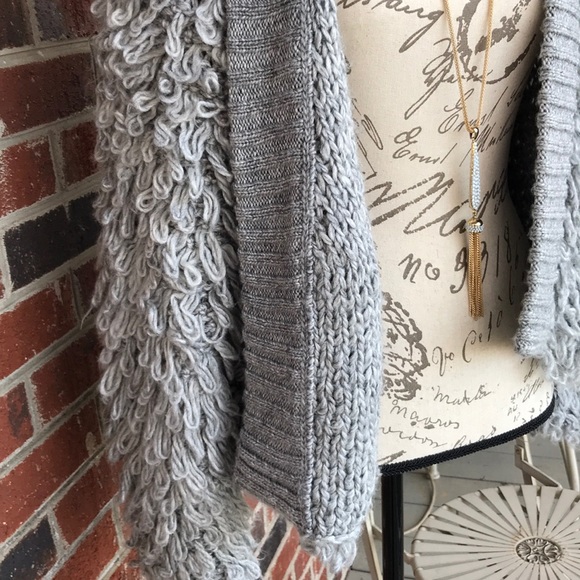 Gorgeous Gray Loop Yarn Cardigan - Picture 4 of 4